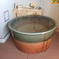 ベランダに置かれた露天風呂