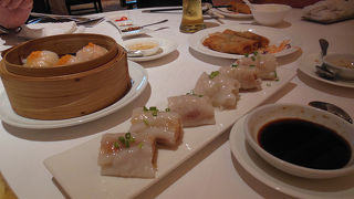 高級ホテルのレストランだが飲茶はお手頃