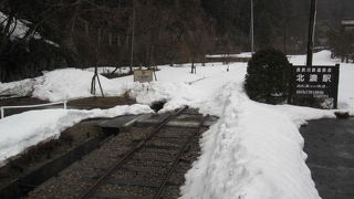 長良川鉄道越美南線の終着駅です。