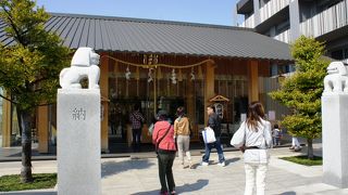 マンションにカフェ