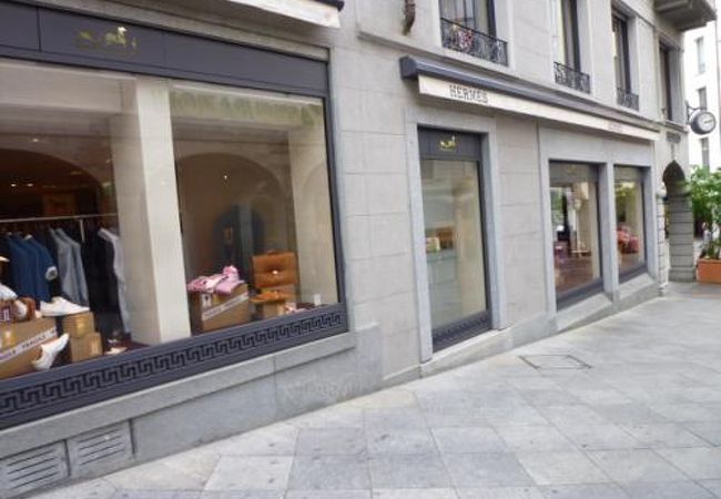 エルメス ルガーノ店 クチコミ アクセス 営業時間 ルガーノ フォートラベル