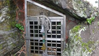 真鶴港の近くにあります