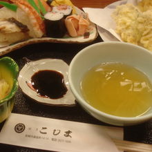 レストランのランチ