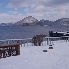 洞爺湖温泉側からの風景が一番有名でしょうか？