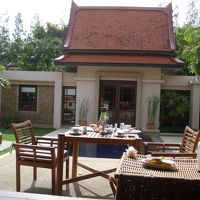 東屋から部屋をみるとこんな感じです。