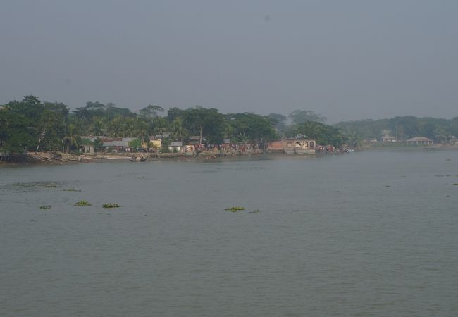 ジャロカティ河港