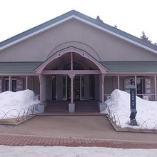 売店兼資料館の様子