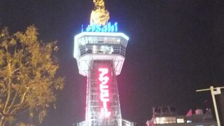 けっこぷ古く、ちょっとレトロ感あるタワーです