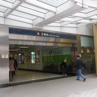 ホテル入口です