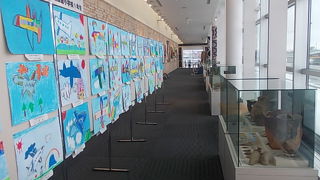 裏手にあって見逃しがちですが・・・