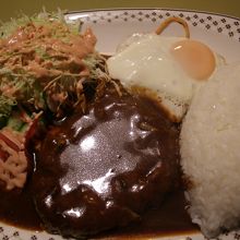 ランチのハンバーグセット