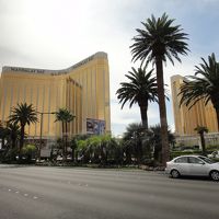 金ピカ　ホテル