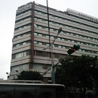 コンビニ側から