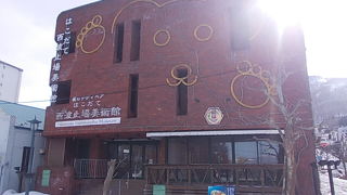 こちらの建物は一体どうなるのでしょうか・・・