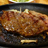 メインのビーフステーキ。