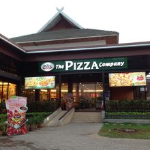 タイが本家のピザチェーン店
