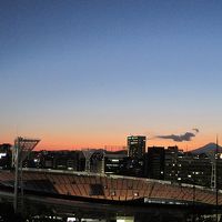 窓から横浜スタジアムと富士山がみえました。