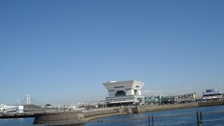 以前、クルーズ船に乗るときに利用しました。