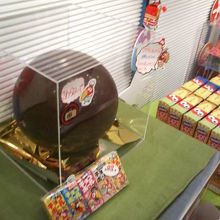 大きいチョコボールなどが売られていました。