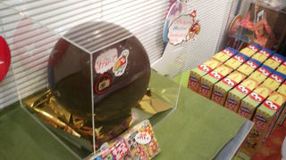 おなじみのお菓子メーカーが東京駅に勢ぞろい