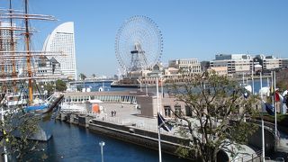 未来に向かって発展する魅力の新都心。