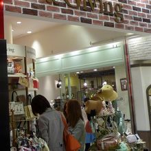 女の子は素通りできないです！