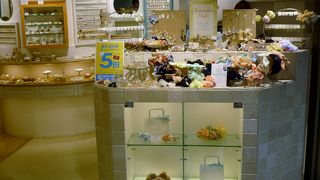 季節ごとに揃えたくなるアクセサリーがいっぱい