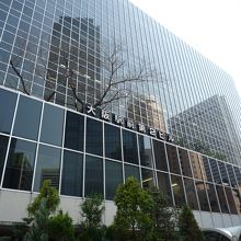 地上より地下の方が歩いている人が多い