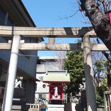 重幸稲荷神社 