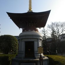 写経供養塔があります