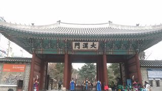 徳寿宮の現在の正門
