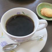 温泉街でコーヒー