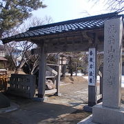 檜山奉行所の正門が移築されています
