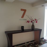 エレベーターホールもきれい