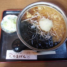 やまげんそばはこんな感じです。