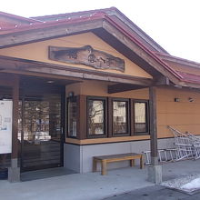 メインの建築は梅雲亭と呼ばれています