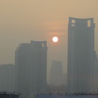 ホテルから望む夜明け