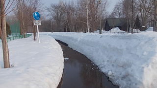 融雪期はとても歩き辛かったです・・・