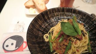 【カフェ】 京都で行けばいいのに・・・笑 「よーじやカフェ／羽田空港第１ターミナル店」