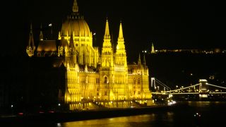 夜はきれいです。