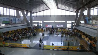 各ターミナル、乗り継ぎ時間、搭乗時間には充分な時間を！　～マニラ・ニノイ・アキノ国際空港についての利用する際の諸注意～