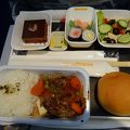 機内食がおいしいです。