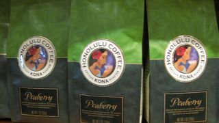 香り高く風味豊かなコーヒーと絶品スイーツで寛ぎの時間を楽しむ