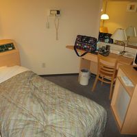 狭い・窓なし・電波悪しの訳あり予約でしたが、全く不自由なし。