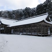 大神山神社奥宮 --- 「大山」の麓にある神聖な神社です。国重文の建物もズラリです。