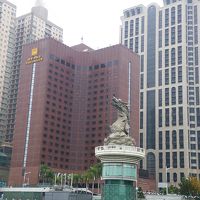 愛河クルーズ船から撮影した外観