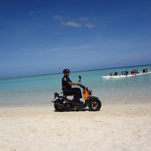 警備員？お巡りさん？