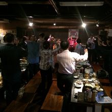 三線ライブは歌って踊って大盛り上がり