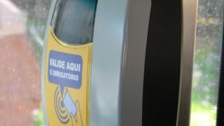 使える24時間券とポルトカード。