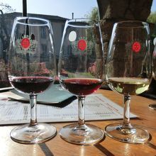 これ以外にも有料で試せるポートワイン多数あり。